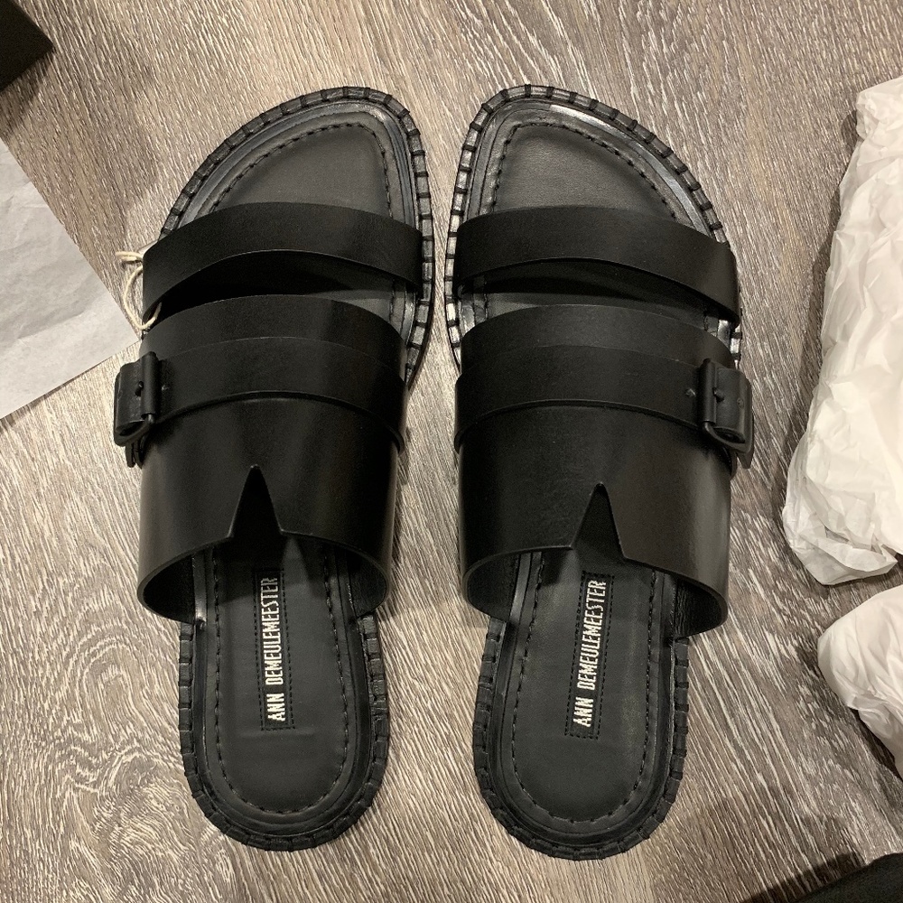 ANN DEMEULEMEESTER Buckled leather slides EU 39 - Picture 1 of 8